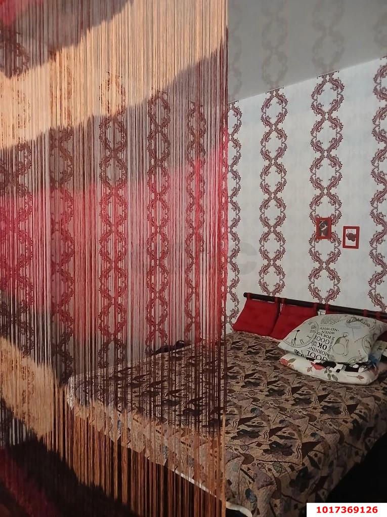 Фото №6: 1-комнатная квартира 37&nbsp;м², 2/4&nbsp;эт. - Краснодар, Центральный внутригородской округ, мкр. Центральный, ул. Чапаева, 90