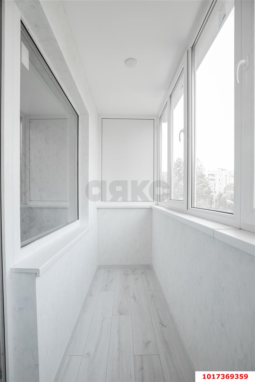 Фото №3: 3-комнатная квартира 75&nbsp;м², 4/9&nbsp;эт. - Краснодар, Карасунский внутригородской округ, мкр. Комсомольский, ул. Тюляева, 18