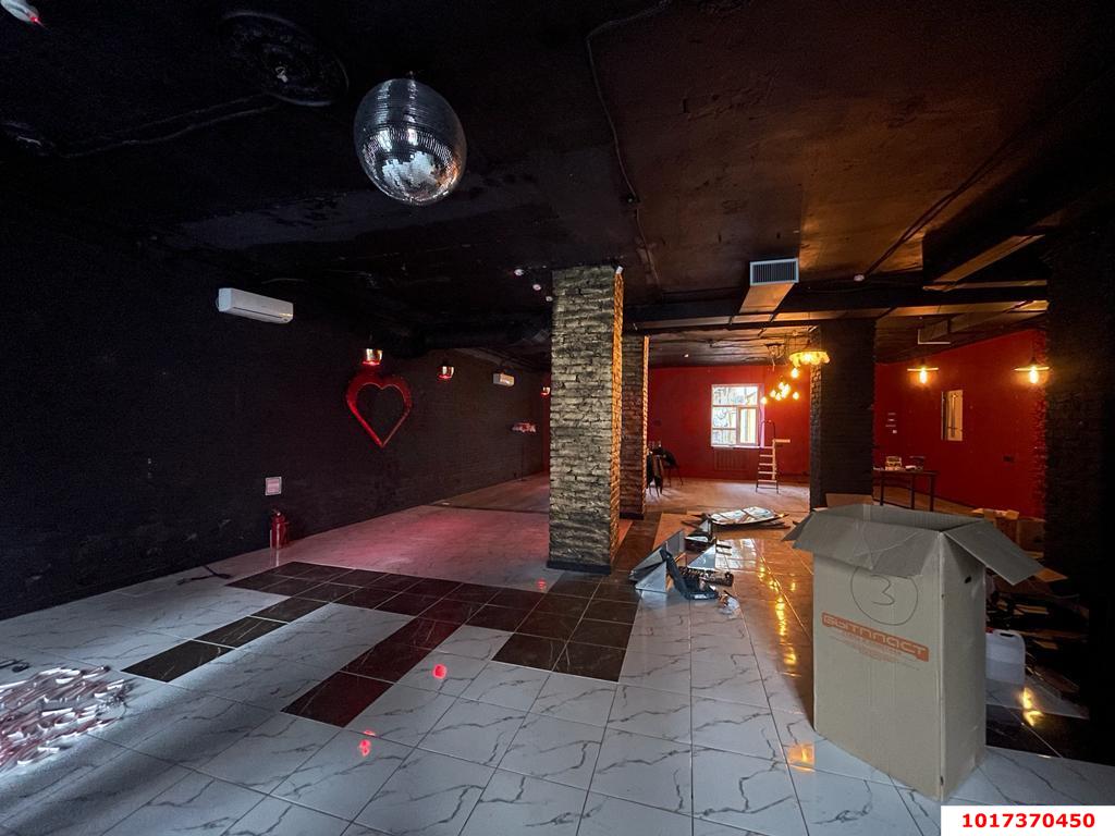 Фото №6: Офисное помещение 299&nbsp;м², 1/3&nbsp;эт. - Краснодар, Западный внутригородской округ, мкр. Центральный, ул. Чапаева, 88