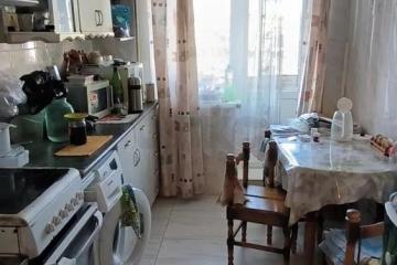 Фото №1: 3-комнатная квартира 63&nbsp;м², 2/9&nbsp;эт. - Краснодар, мкр. Комсомольский, ул. Уральская, 158/2