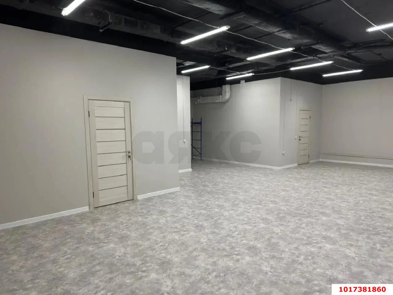 Фото №4: Торговое помещение 151&nbsp;м², 16&nbsp;эт. - Краснодар, мкр. Западный внутригородской округ, ул. имени Дзержинского, 93