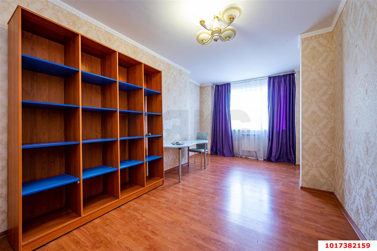 Фото №7: 3-комнатная квартира 106&nbsp;м², 2/8&nbsp;эт. - Краснодар, мкр. Западный внутригородской округ, ул. Фёдора Лузана, 19