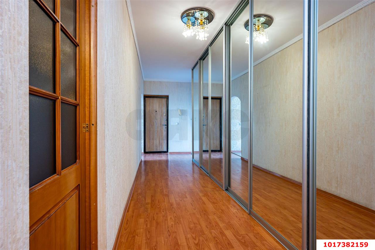 Фото №13: 3-комнатная квартира 106&nbsp;м², 2/8&nbsp;эт. - Краснодар, мкр. Западный внутригородской округ, ул. Фёдора Лузана, 19