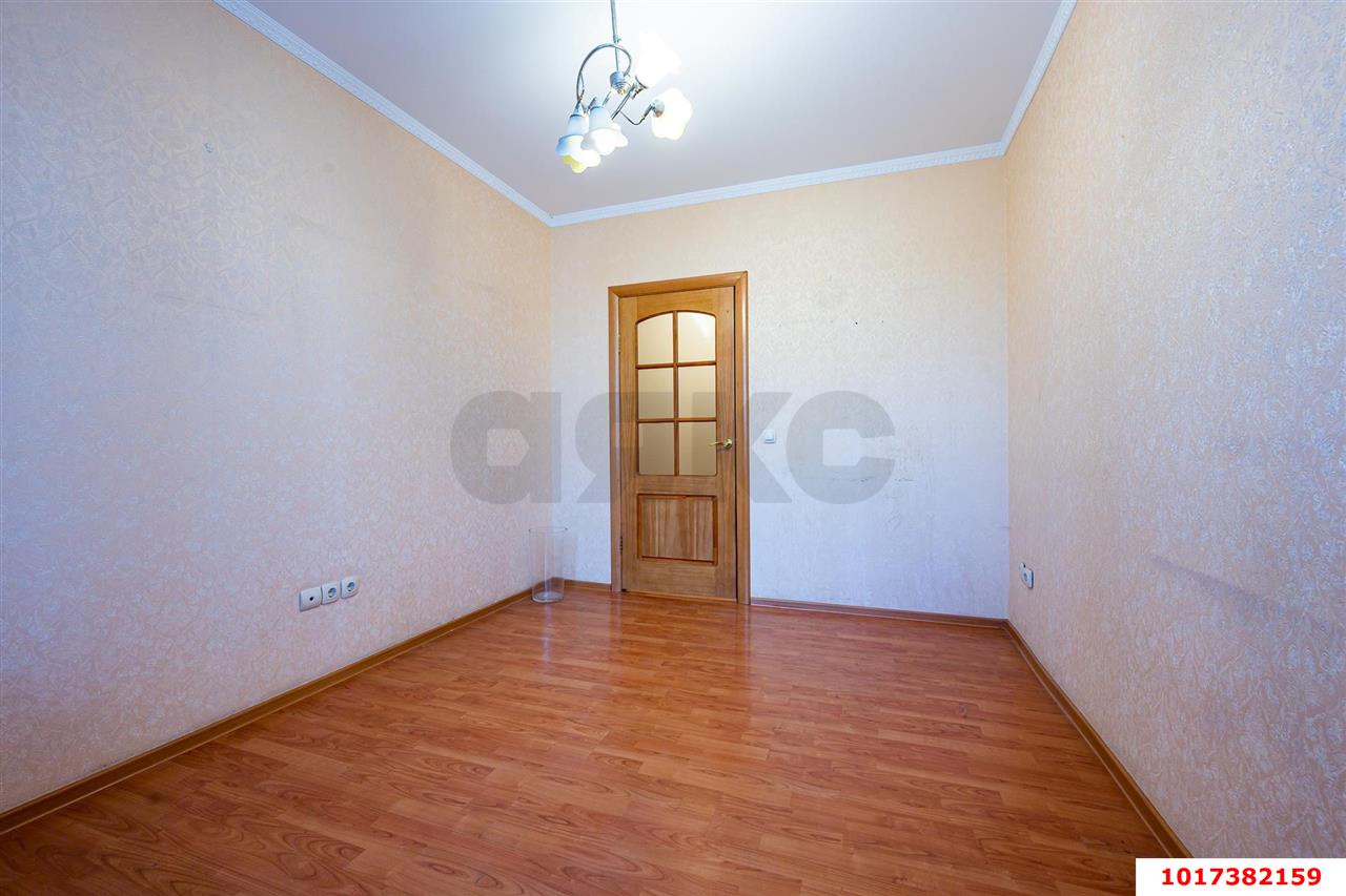 Фото №6: 3-комнатная квартира 106&nbsp;м², 2/8&nbsp;эт. - Краснодар, мкр. Западный внутригородской округ, ул. Фёдора Лузана, 19