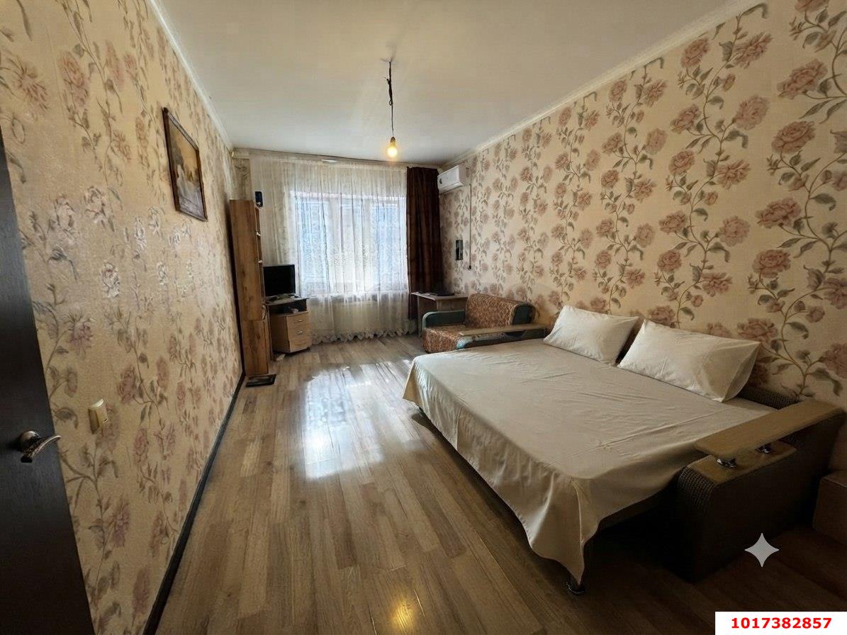 Фото №1: 1-комнатная квартира 38&nbsp;м², 3/7&nbsp;эт. - Берёзовый, Прикубанский внутригородской округ, мкр. Витаминкомбинат, ул. Целиноградская, 4/2к3