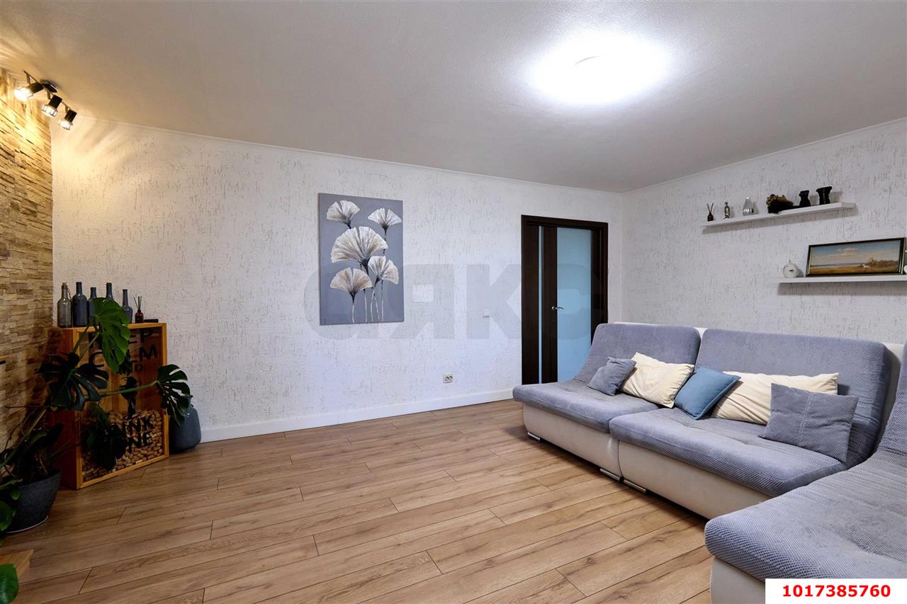 Фото №4: 2-комнатная квартира 85&nbsp;м², 9/10&nbsp;эт. - Краснодар, Прикубанский внутригородской округ, мкр. имени Н.И. Вавилова, ул. Вавилова, 18к1