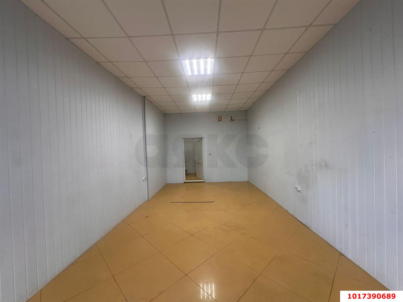 Фото №7: Торговое помещение 37&nbsp;м², 1/1&nbsp;эт. - Краснодар, Прикубанский внутригородской округ, мкр. Новый, ул. Ейское шоссе, 9/1