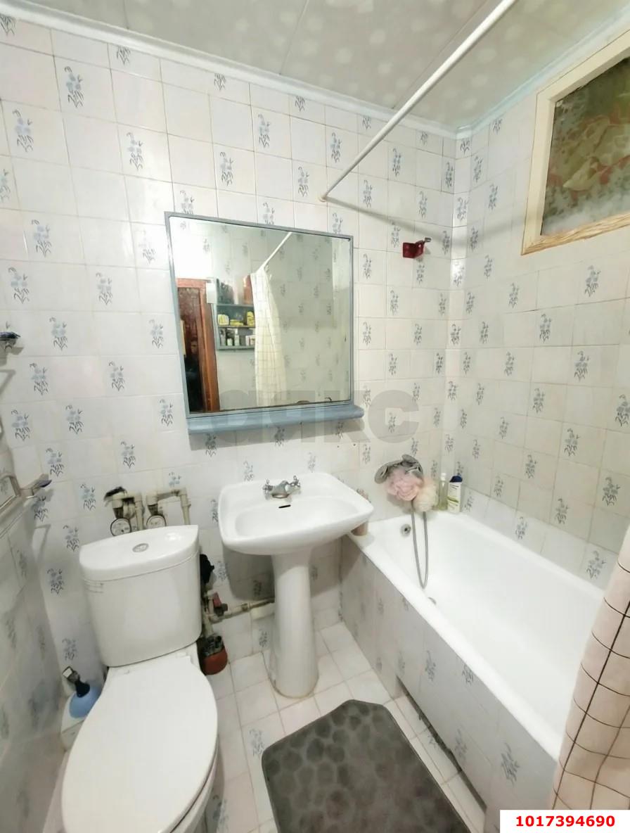 Фото №5: 3-комнатная квартира 55&nbsp;м², 4/5&nbsp;эт. - Краснодар, Западный внутригородской округ, мкр. Фестивальный, ул. Гагарина, 141