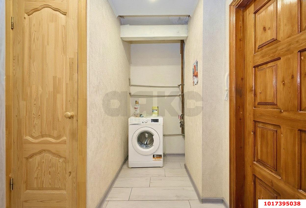 Фото №13: 1-комнатная квартира 35&nbsp;м², 6/9&nbsp;эт. - Краснодар, Прикубанский внутригородской округ, мкр. Завод Измерительных Приборов, ул. Карякина, 1