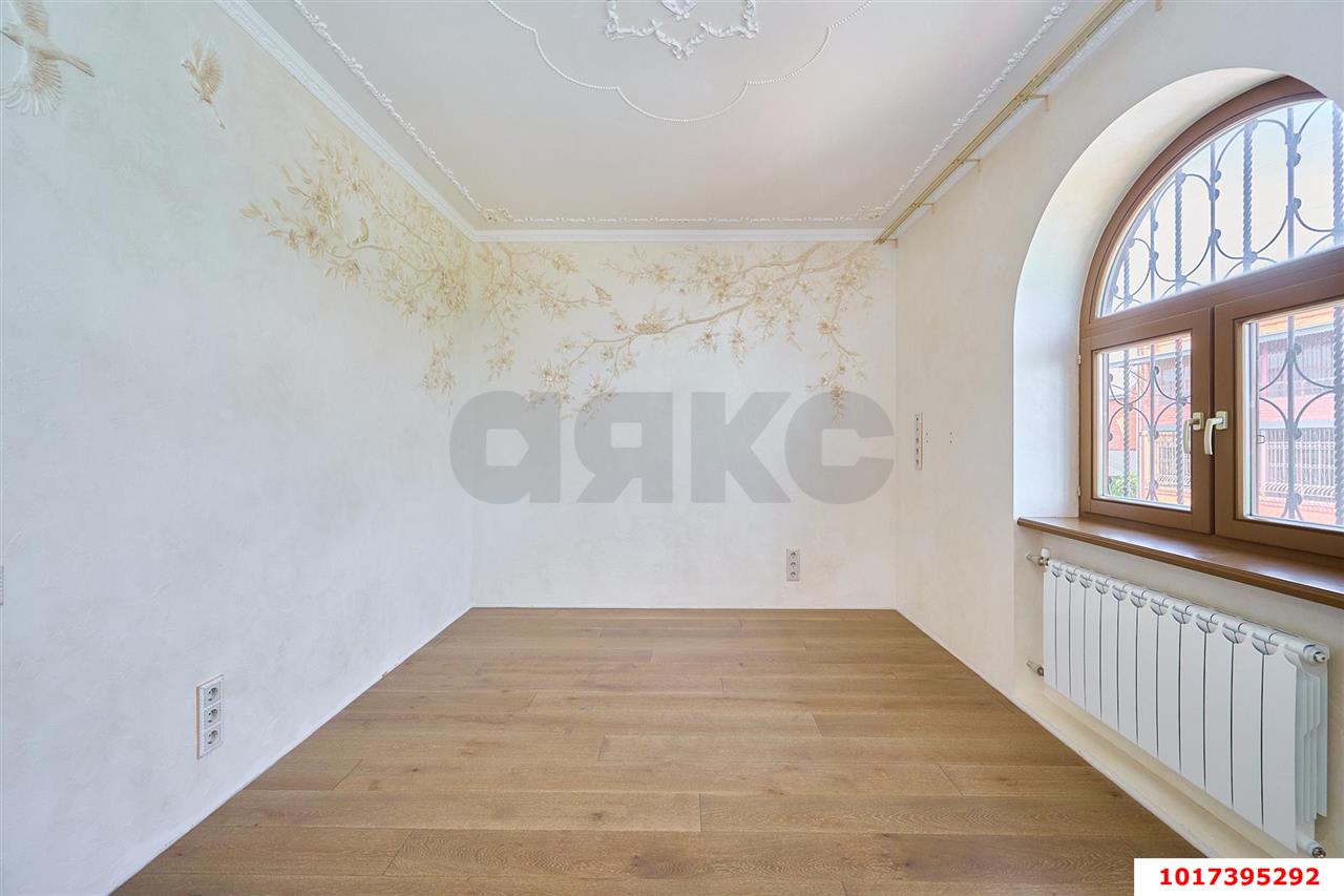 Фото №11: Дом 170&nbsp;м² + 4.19&nbsp;сот., 2&nbsp;эт. - Краснодар, Прикубанский внутригородской округ, Калинино, мкр. Завод Радиоизмерительных Приборов, б-р Интернациональный