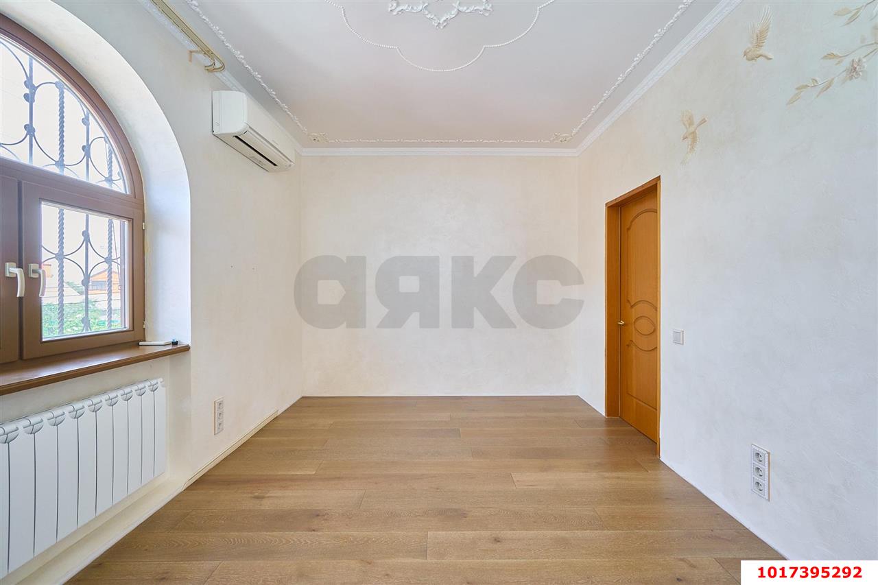 Фото №12: Дом 170&nbsp;м² + 4.19&nbsp;сот., 2&nbsp;эт. - Краснодар, Прикубанский внутригородской округ, Калинино, мкр. Завод Радиоизмерительных Приборов, б-р Интернациональный