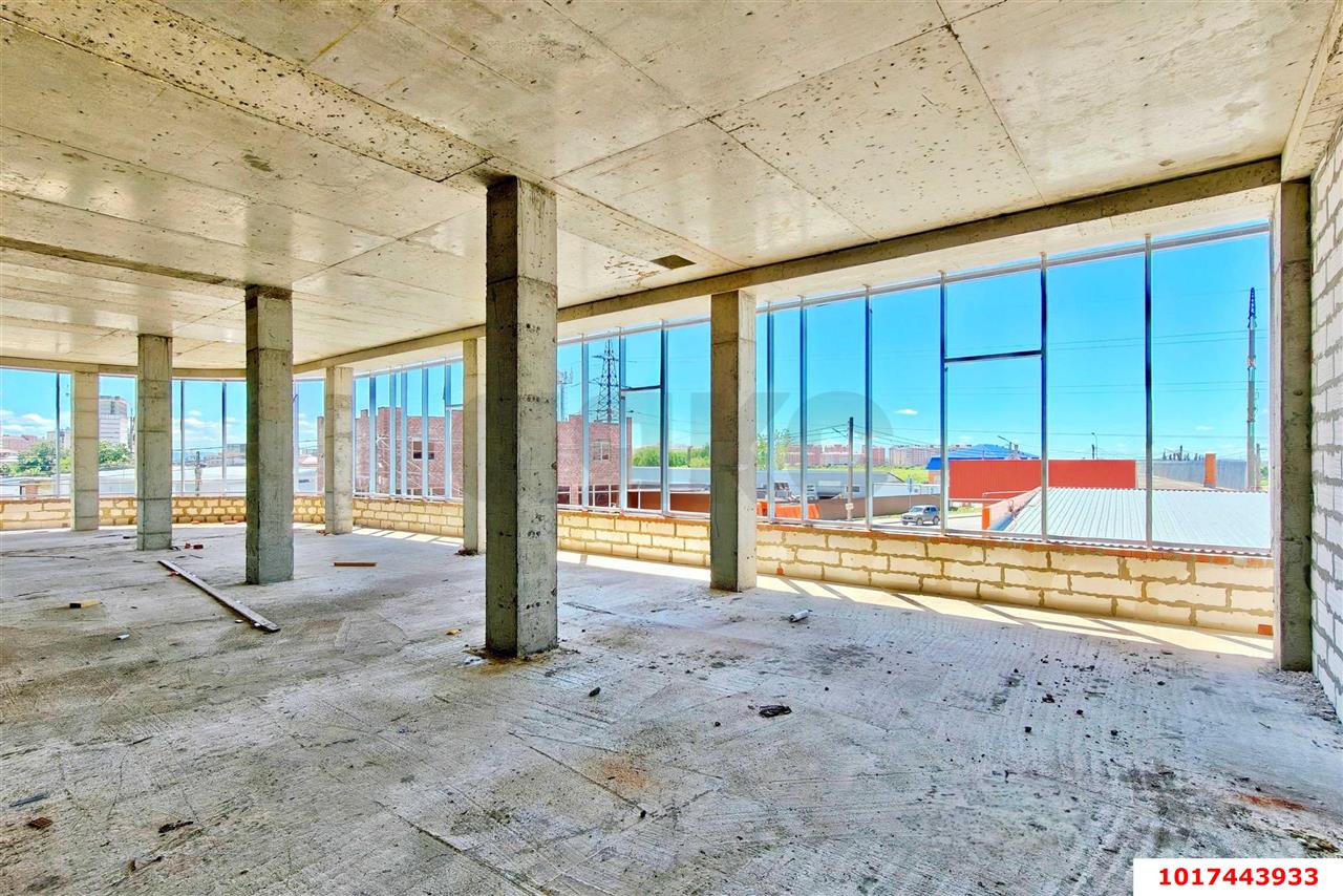 Фото №4: Отдельное здание 677&nbsp;м², 1/2&nbsp;эт. - Яблоновский, ул. Дорожная, 214/3
