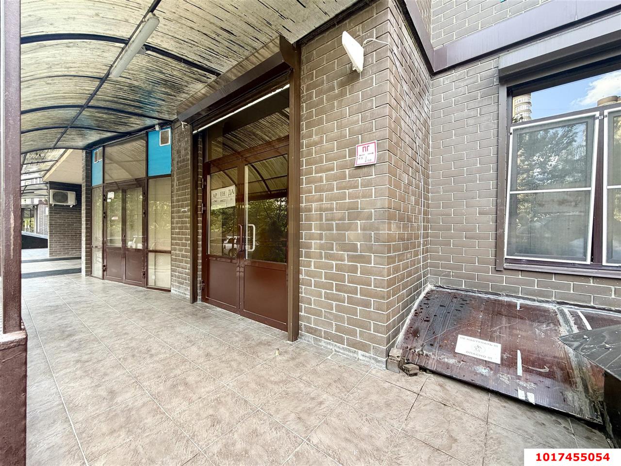 Фото №2: Торговое помещение 56&nbsp;м², 1/24&nbsp;эт. - Краснодар, Прикубанский внутригородской округ, Панорама, мкр. ЖК Перспектива, ул. им. Героя Сарабеева В.И., 7