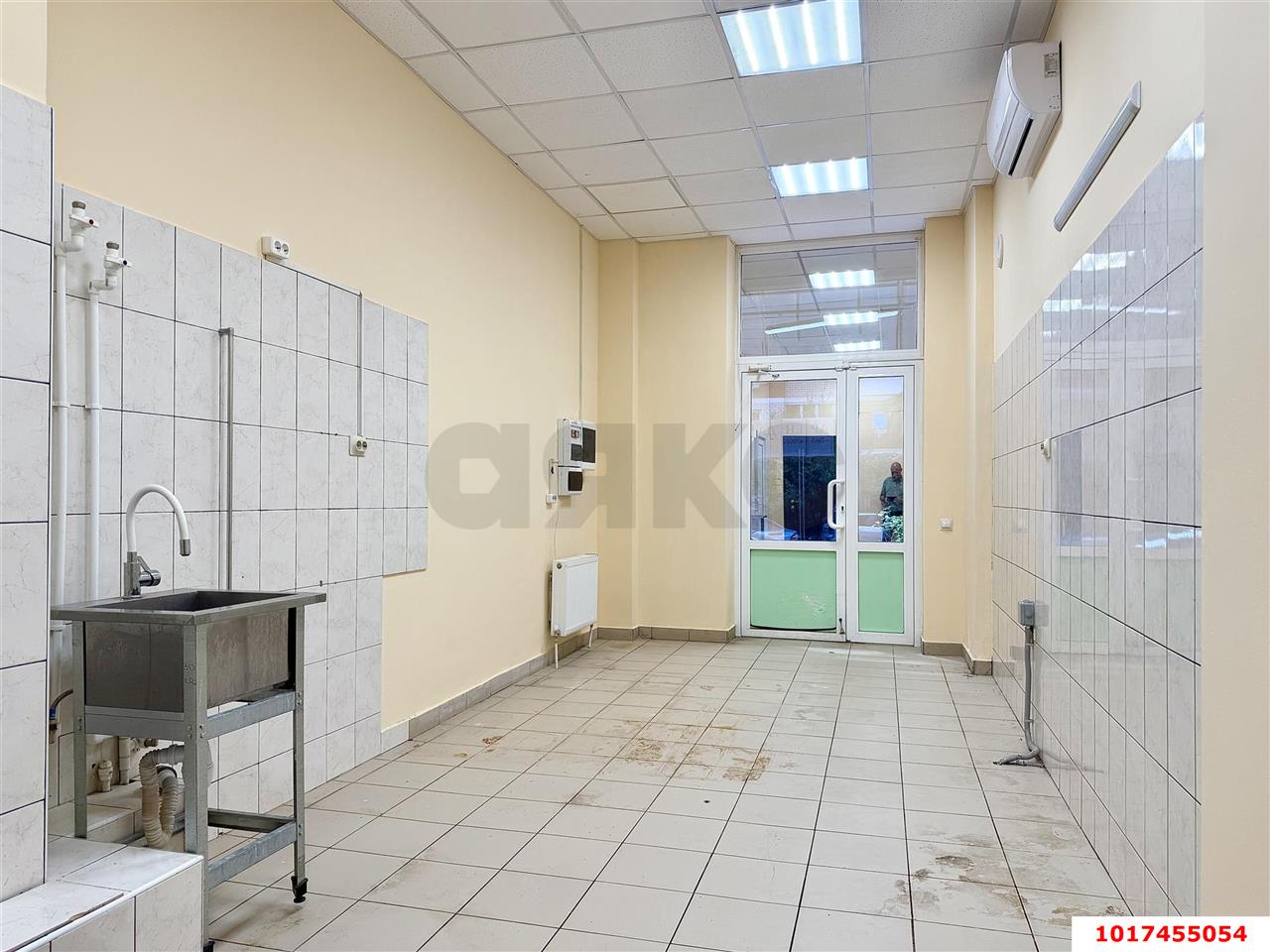 Фото №10: Торговое помещение 56&nbsp;м², 1/24&nbsp;эт. - Краснодар, Прикубанский внутригородской округ, Панорама, мкр. ЖК Перспектива, ул. им. Героя Сарабеева В.И., 7