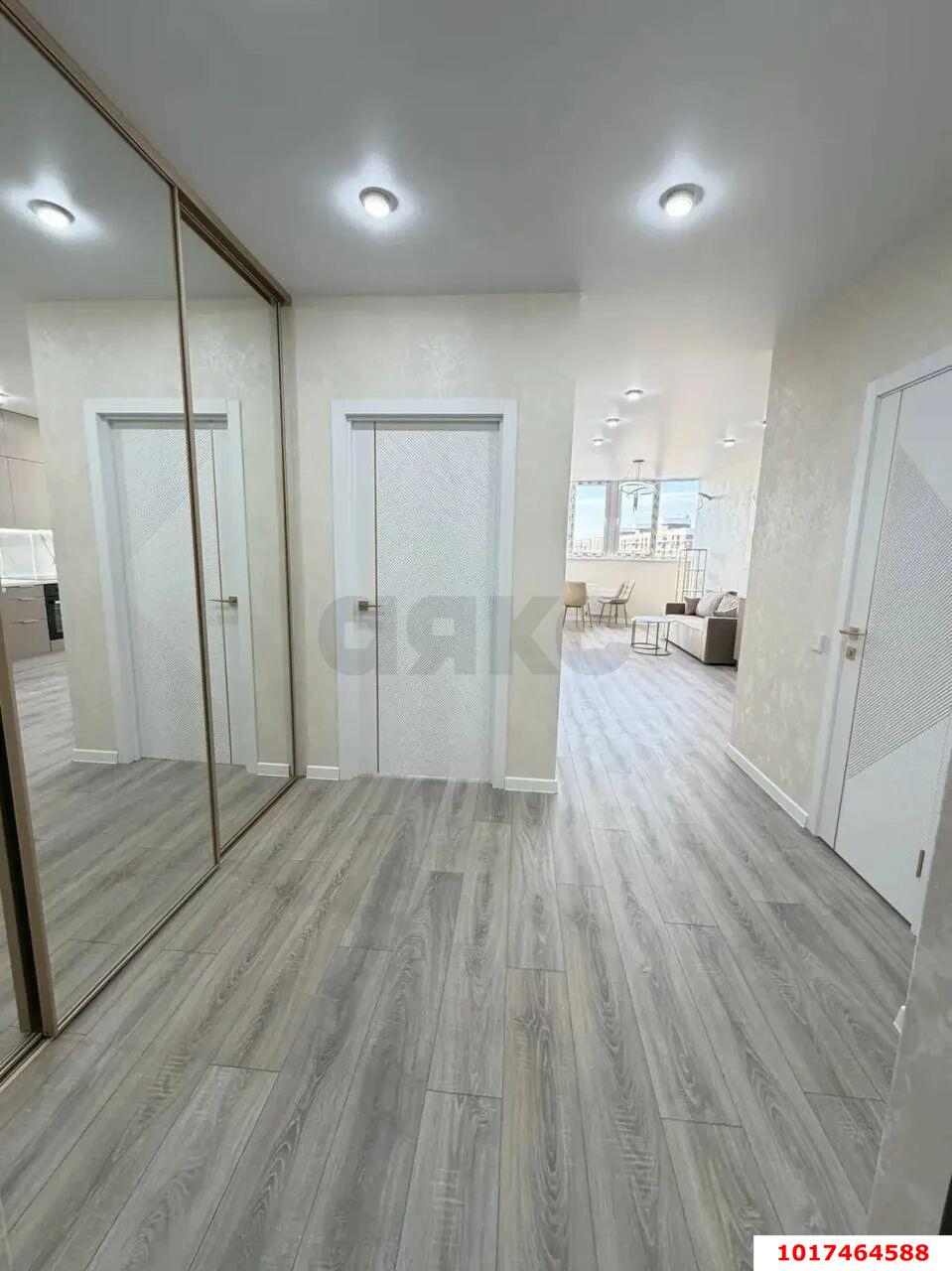 Фото №5: 1-комнатная квартира 53&nbsp;м², 18/24&nbsp;эт. - Краснодар, Прикубанский внутригородской округ, Россинского, мкр. жилой комплекс Дружный-2, б-р Адмиралтейский, 3к2