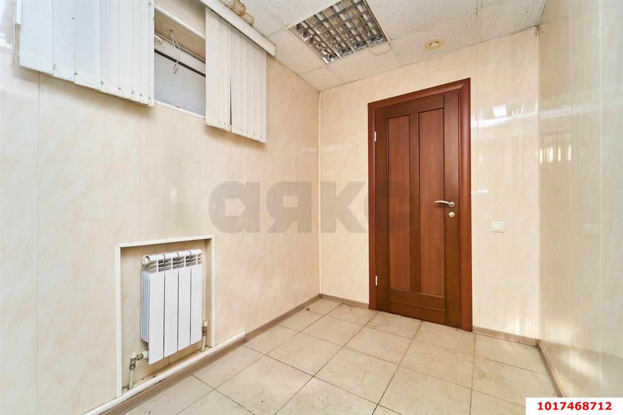 Фото №7: Офисное помещение 92&nbsp;м², 1/2&nbsp;эт. - Краснодар, Западный внутригородской округ, мкр. Центральный, ул. Мира, 9/1