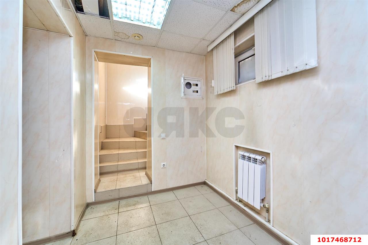 Фото №8: Офисное помещение 92&nbsp;м², 1/2&nbsp;эт. - Краснодар, Западный внутригородской округ, мкр. Центральный, ул. Мира, 9/1