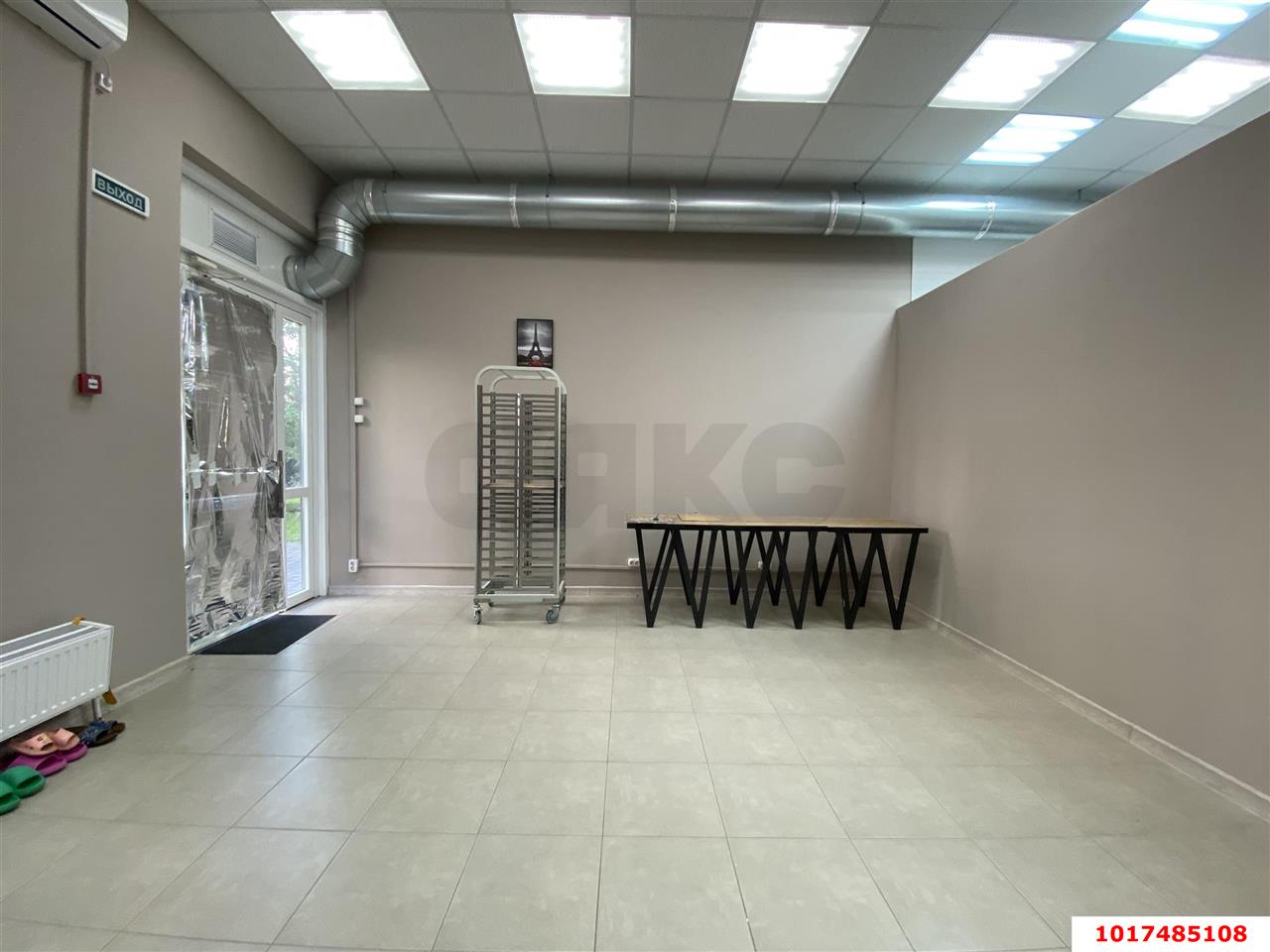 Фото №3: Торговое помещение 54&nbsp;м², 1/12&nbsp;эт. - Краснодар, Прикубанский внутригородской округ, Славянский, мкр. Светлоград, ул. Красных Партизан, 1/4к8