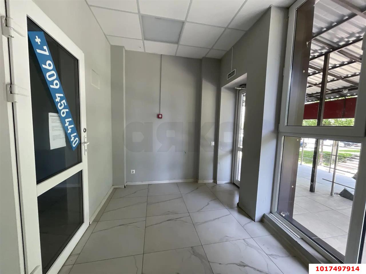 Фото №6: Торговое помещение 70&nbsp;м², 1/18&nbsp;эт. - Краснодар, Прикубанский внутригородской округ, Восточно-Кругликовский, мкр. ЖК Барселона, ул. имени 40-летия Победы, 97