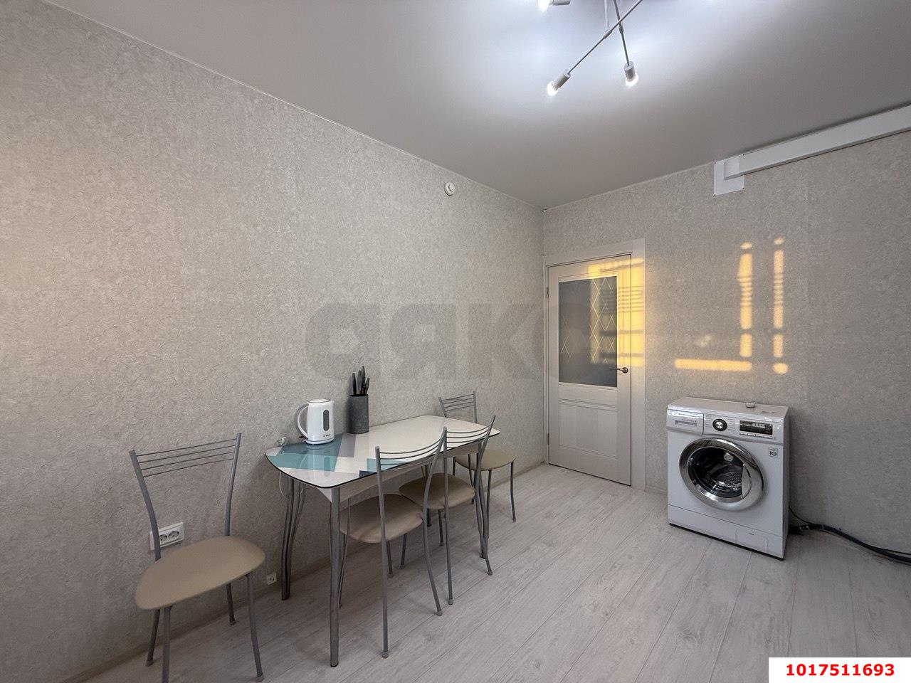 Фото №4: 1-комнатная квартира 38&nbsp;м², 10/17&nbsp;эт. - Краснодар, Прикубанский внутригородской округ, Восточный, мкр. жилой комплекс Квартал № 6, ул. имени Героя Советского Союза Николая Воробьёва, 9