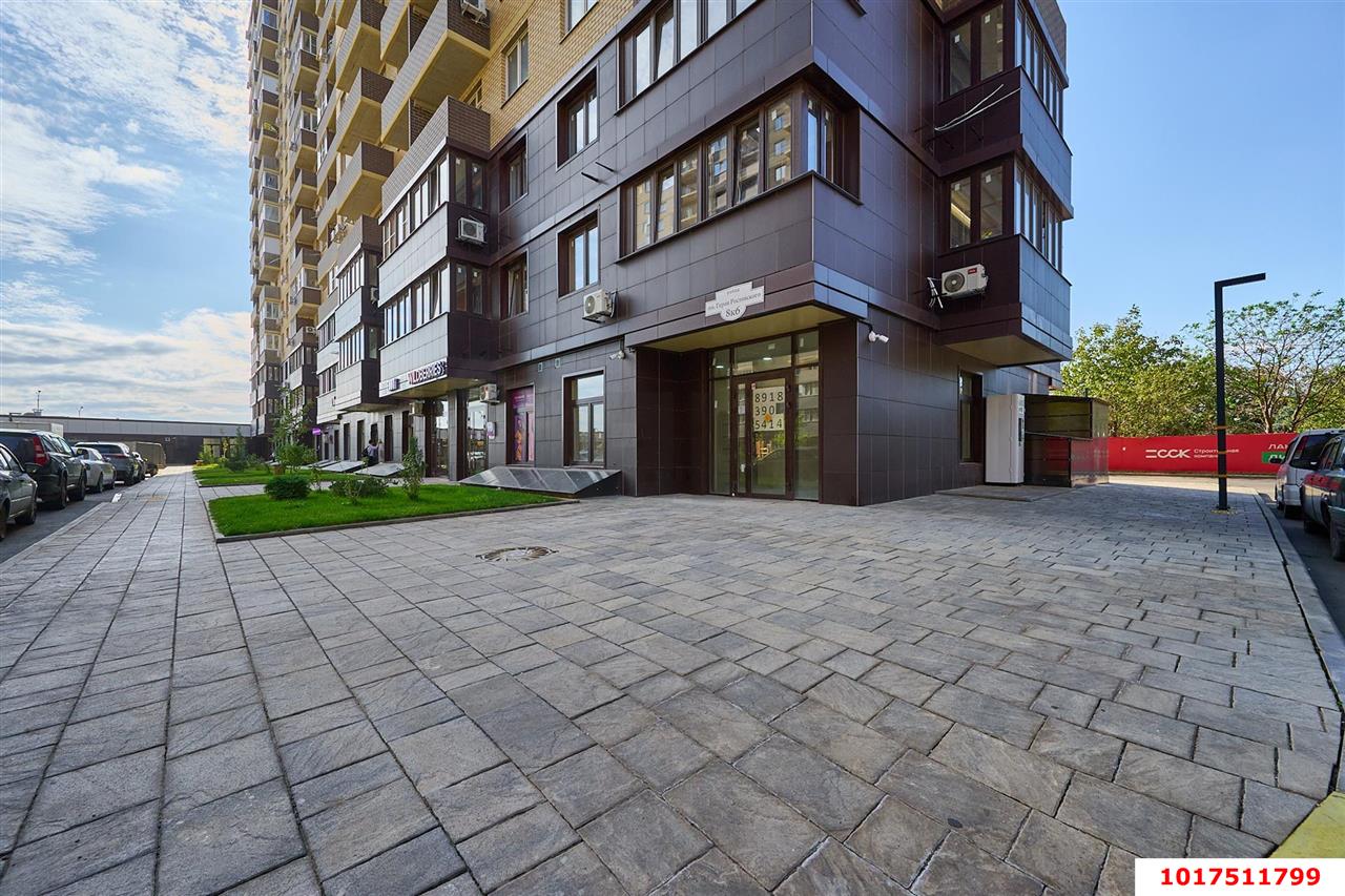 Фото №6: Торговое помещение 46&nbsp;м², 1/16&nbsp;эт. - Краснодар, Прикубанский внутригородской округ, мкр. жилой комплекс Ракурс, ул. имени Героя Ростовского, 8к6