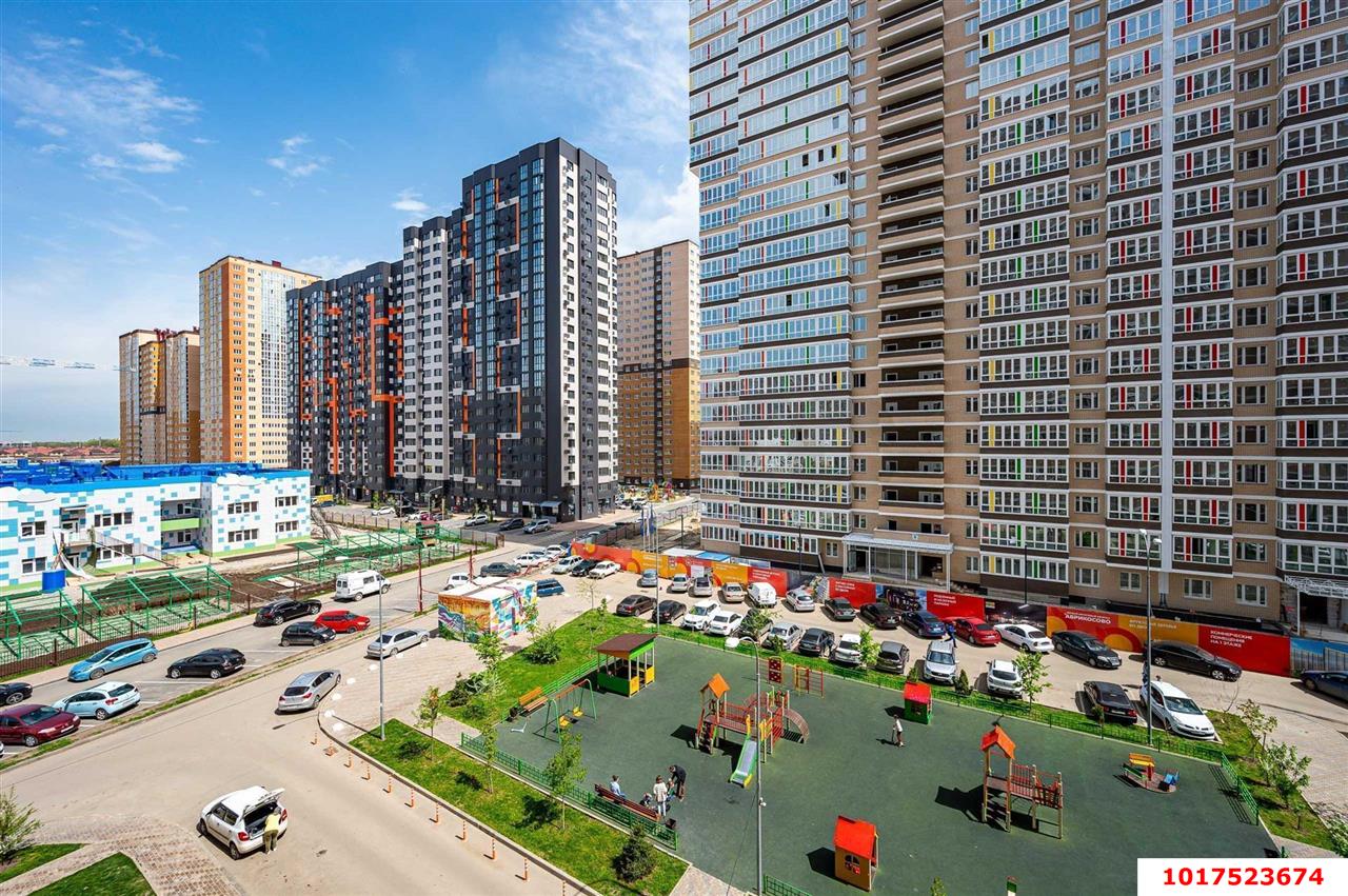 Фото №1: 1-комнатная квартира 40&nbsp;м², 12/24&nbsp;эт. - Краснодар, Прикубанский внутригородской округ, мкр. ЖК Абрикосово, ул. имени Героя Георгия Бочарникова, 4к2