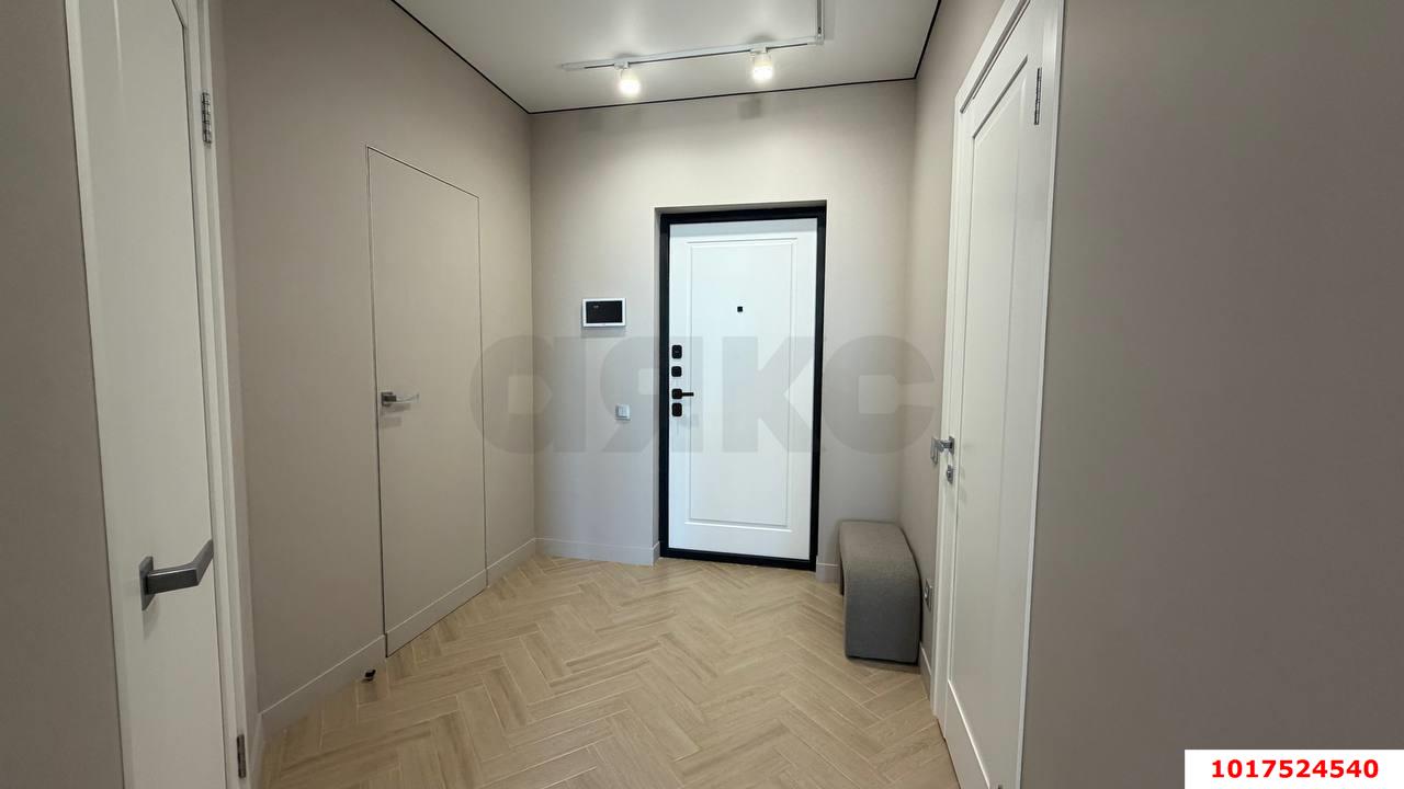 Фото №4: 1-комнатная квартира 50&nbsp;м², 21/22&nbsp;эт. - Краснодар, Центральный внутригородской округ, ЖК Краснодар, мкр. Центральный, ул. Железнодорожная, 23/1