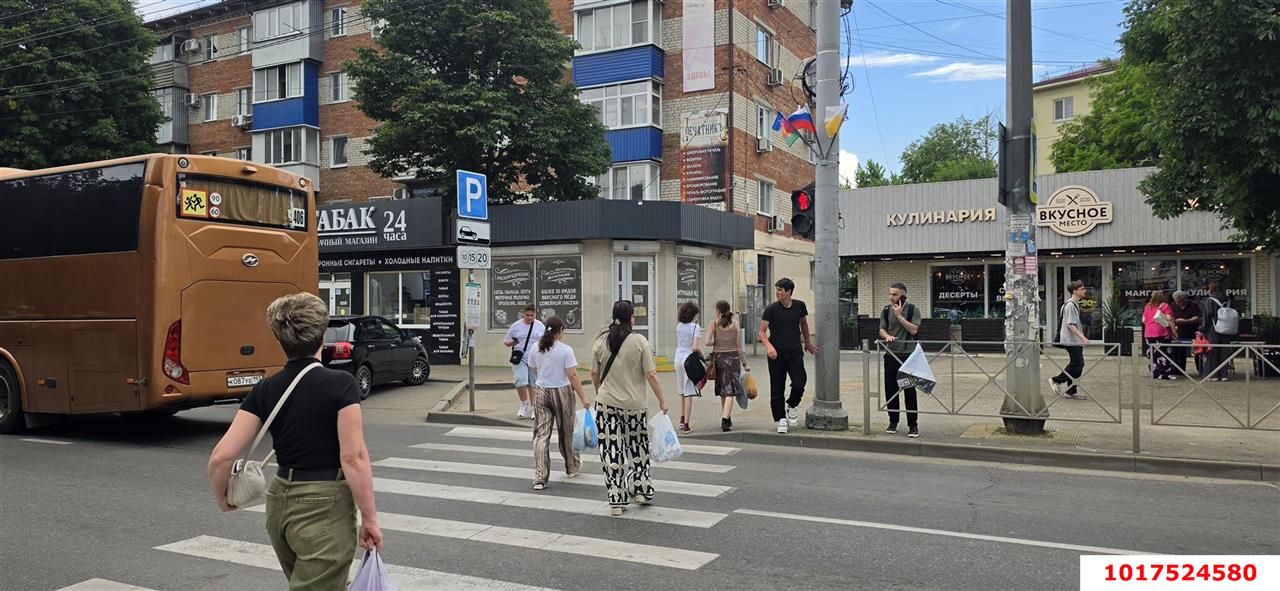 Фото №2: Торговое помещение 21&nbsp;м², 1/1&nbsp;эт. - Краснодар, Центральный внутригородской округ, мкр. Черёмушки, ул. Ставропольская, 254/2