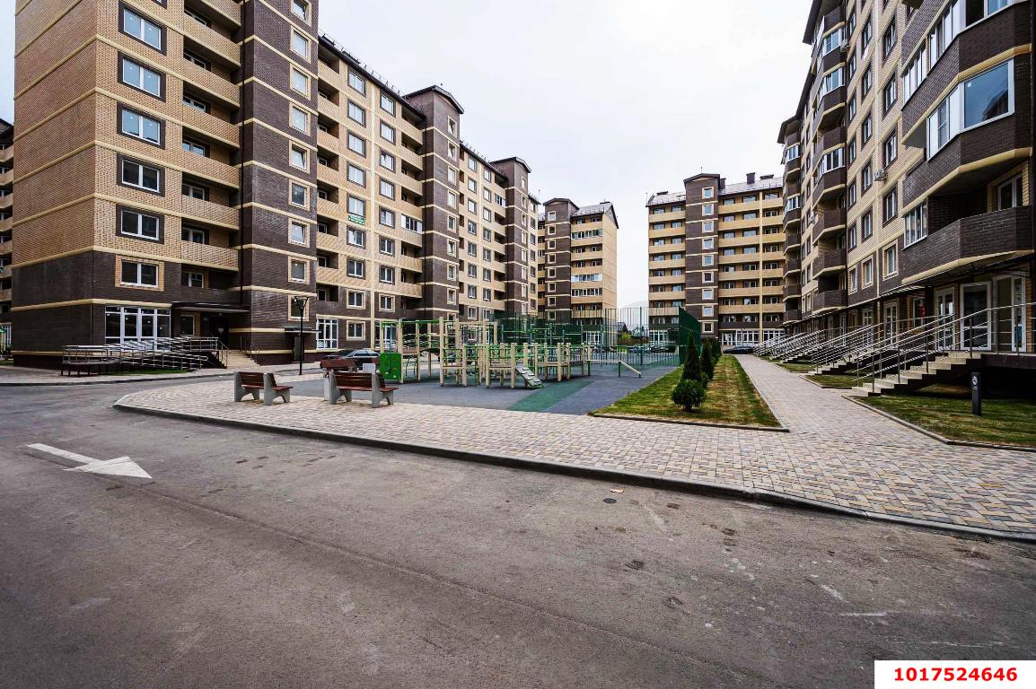 Фото №1: 2-комнатная квартира 61&nbsp;м², 2/16&nbsp;эт. - Краснодар, Прикубанский внутригородской округ, мкр. жилой комплекс Дыхание, ул. Лётчика Позднякова, 2к18