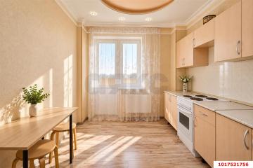 Фото №1: 1-комнатная квартира 40 м², 5/13 эт. - Краснодар, мкр. ЖК Старокубанский, ул. Старокубанская, 2/5