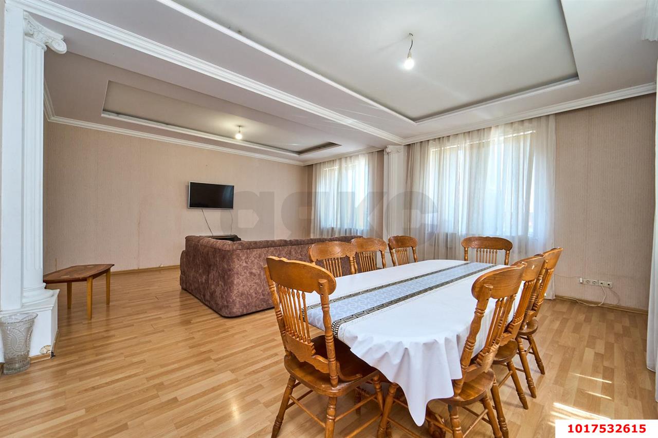 Фото №5: Дом 466&nbsp;м² + 8.07&nbsp;сот., 2&nbsp;эт. - Краснодар, Прикубанский внутригородской округ, Калинино, мкр. Завод Радиоизмерительных Приборов, ул. Белозёрная, 29