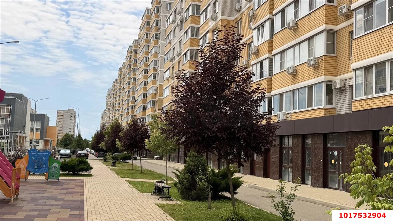 Фото №4: Торговое помещение 76&nbsp;м², 1/3&nbsp;эт. - Краснодар, Прикубанский внутригородской округ, Славянский, мкр. Светлоград, ул. Красных Партизан, 1/4к9