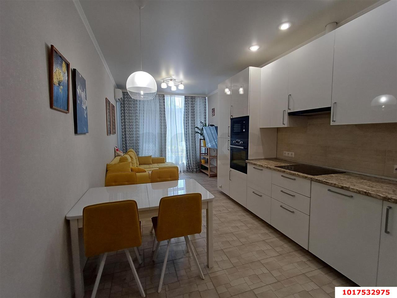 Фото №1: 3-комнатная квартира 100&nbsp;м², 2/3&nbsp;эт. - Краснодар, Прикубанский внутригородской округ, мкр. Фестивальный, ул. Сергея Михалёва, 2Б