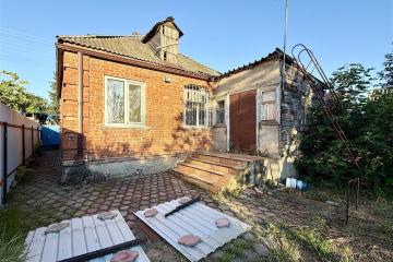 Фото №1: Часть дома 35 м² + 2.2 сот., 1 эт. - Краснодар, мкр. 9-й километр, ул. Ленинградская, 93