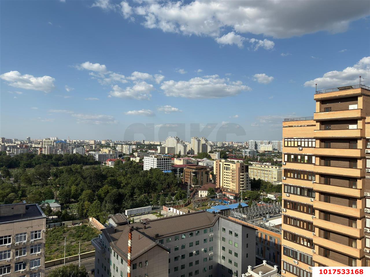 Фото №1: 3-комнатная квартира 101&nbsp;м², 19/20&nbsp;эт. - Краснодар, Западный внутригородской округ, ЖК Октябрьский, мкр. Центральный, ул. Октябрьская, 181/2к2