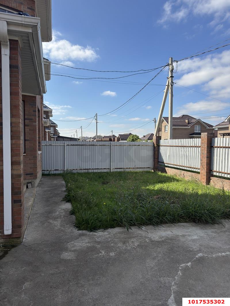 Фото №6: Дом 140&nbsp;м² + 3.01&nbsp;сот., 2&nbsp;эт. - Краснодар, Прикубанский внутригородской округ, п. коттеджный  Барвиха, пр-д 3-й  Писателя Степанова