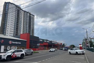 Фото №1: Торговое помещение 500&nbsp;м², 1/1&nbsp;эт. - Краснодар, мкр. Хлопчато-бумажный Комбинат, ул. Уральская, 102/1