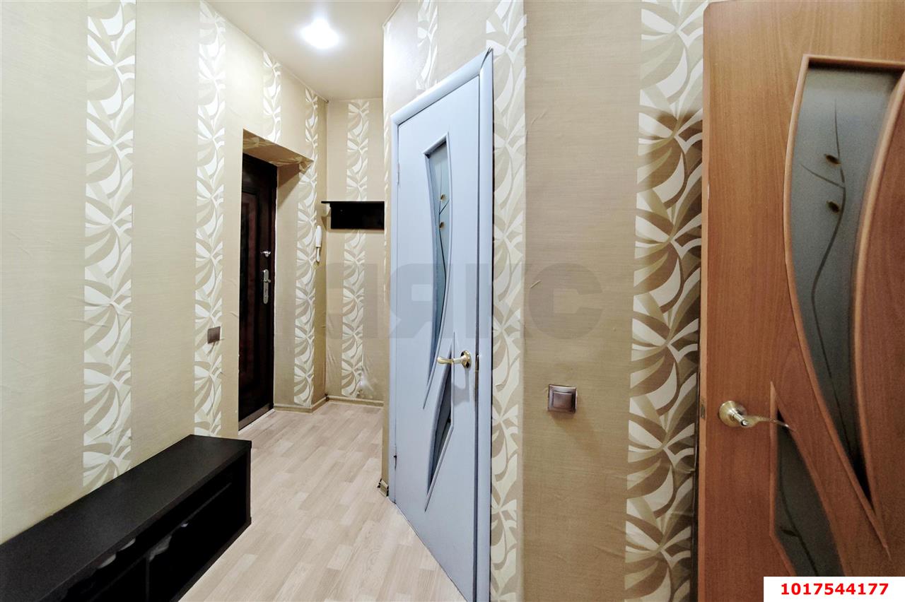 Фото №6: 1-комнатная квартира 41&nbsp;м², 6/6&nbsp;эт. - Краснодар, Прикубанский внутригородской округ, мкр. Музыкальный, ул. имени Сергея Есенина, 84Г