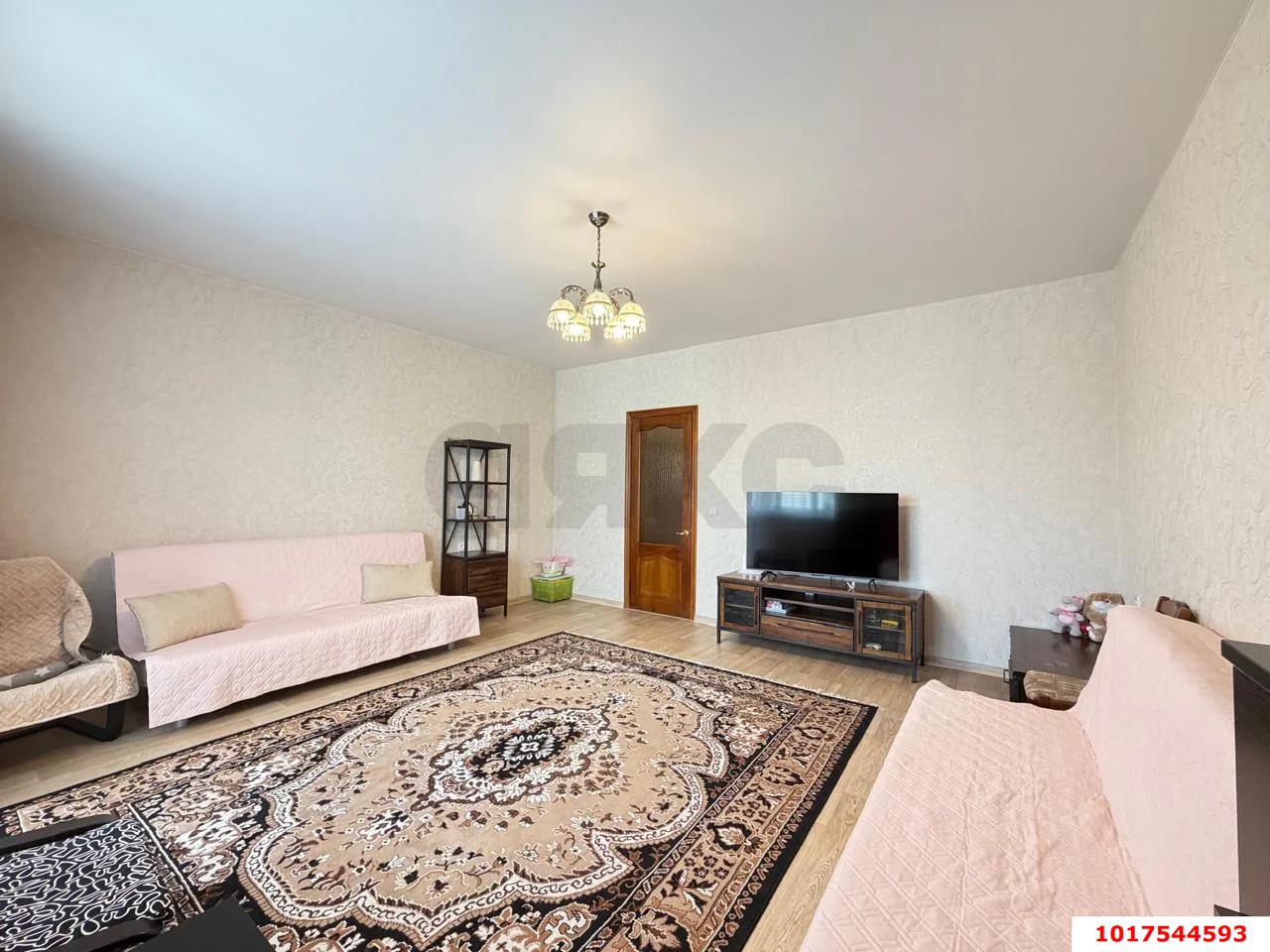 Фото №6: 1-комнатная квартира 72&nbsp;м², 2/8&nbsp;эт. - Краснодар, Прикубанский внутригородской округ, мкр. Музыкальный, ул. Аксайская, 44