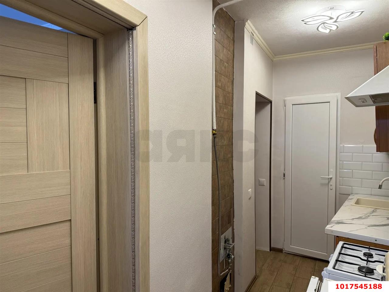 Фото №10: 2-комнатная квартира 29&nbsp;м², 1/1&nbsp;эт. - Краснодар, Центральный внутригородской округ, мкр. Центральный, ул. Базовская, 32