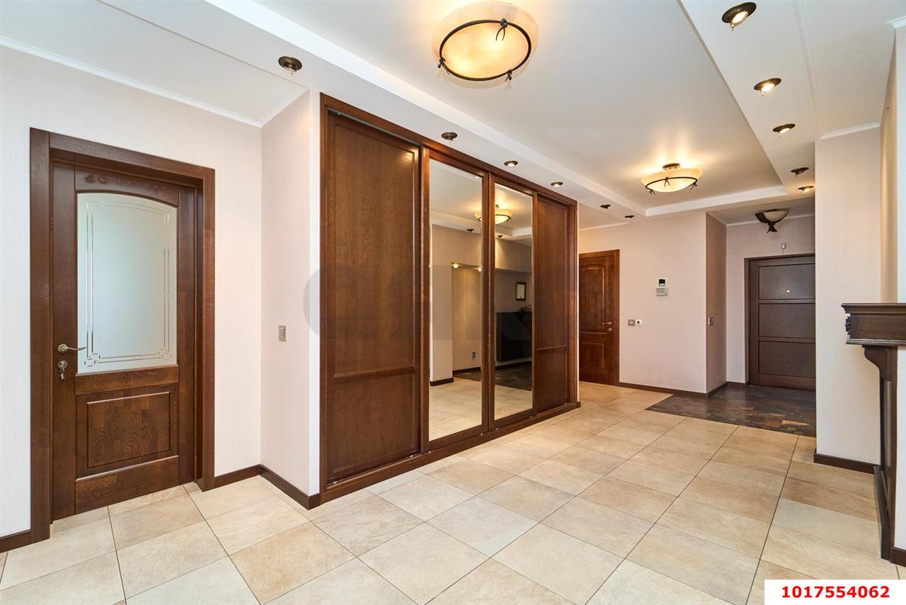 Фото №4: 3-комнатная квартира 138&nbsp;м², 8/16&nbsp;эт. - Краснодар, Западный внутригородской округ, мкр. Центральный, ул. имени Пушкина, 4А