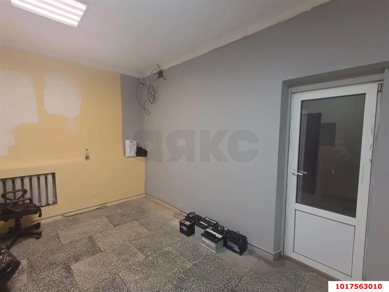 Фото №9: Торговое помещение 100&nbsp;м², 1/1&nbsp;эт. - Краснодар, Прикубанский внутригородской округ, мкр. 2-я Площадка, ул. им. Ушакова, 2/1