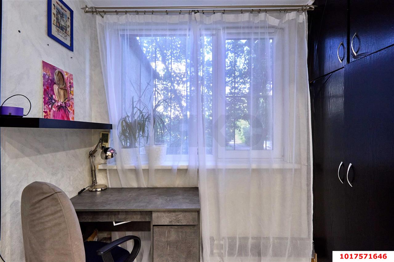 Фото №5: 2-комнатная квартира 37&nbsp;м², 1/12&nbsp;эт. - Краснодар, Западный внутригородской округ, мкр. Юбилейный, ул. 70-летия Октября, 4