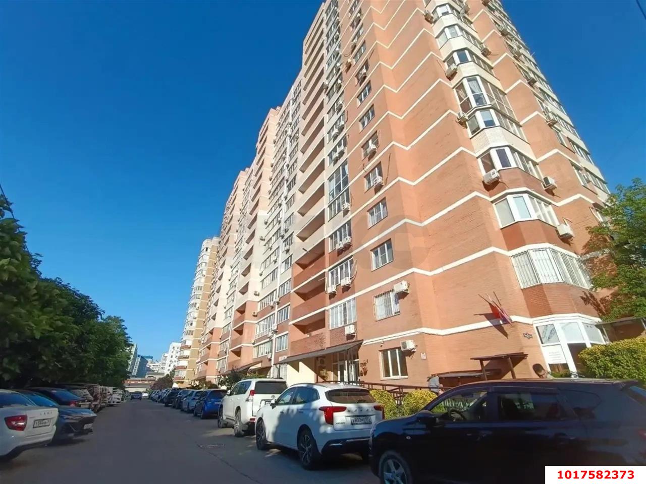 Фото №17: 3-комнатная квартира 110&nbsp;м², 11/16&nbsp;эт. - Краснодар, Западный внутригородской округ, мкр. Юбилейный, пр-кт Чекистов, 26