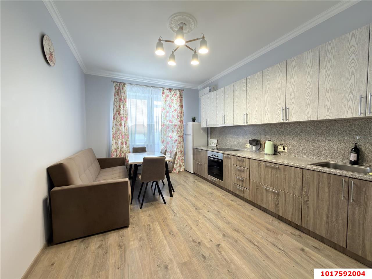 Фото №2: 2-комнатная квартира 80&nbsp;м², 19/20&nbsp;эт. - Краснодар, Западный внутригородской округ, ЖК Октябрьский, мкр. Центральный, ул. Октябрьская, 181/2