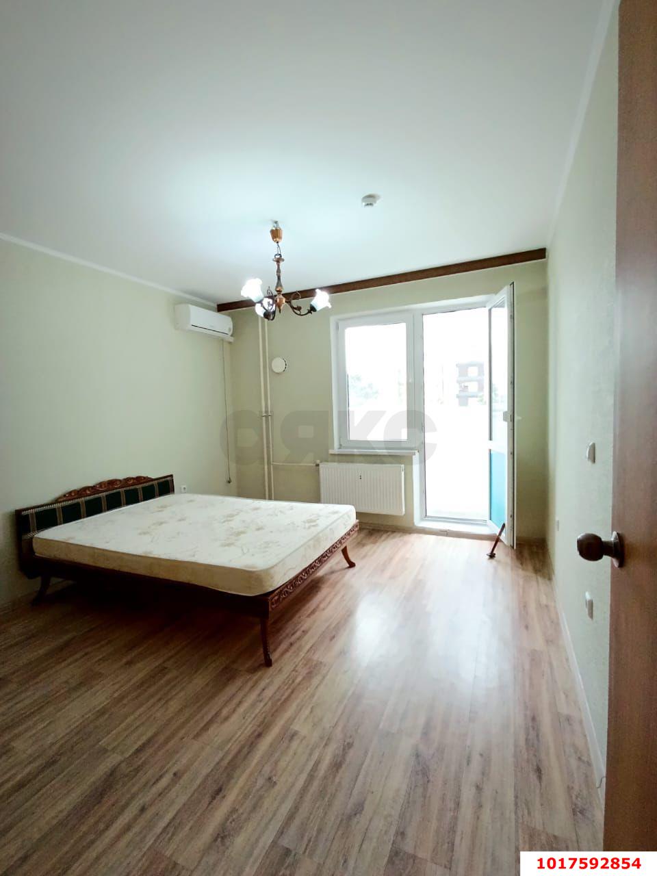 Фото №9: 2-комнатная квартира 70&nbsp;м², 1/16&nbsp;эт. - Краснодар, Карасунский внутригородской округ, мкр. Почтовый, пр-кт имени писателя Знаменского, 31к1