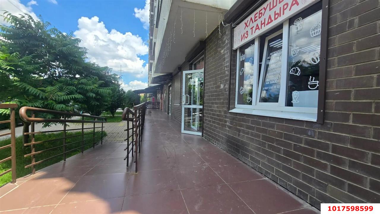Фото №6: Торговое помещение 65&nbsp;м², 1/18&nbsp;эт. - Краснодар, Карасунский внутригородской округ, Гидростроителей, мкр. жилой комплекс Премьера, ул. Автолюбителей, 1/7к2