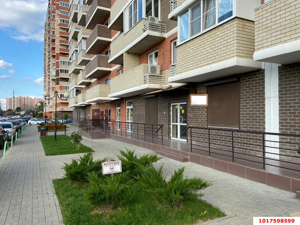 Фото №10: Торговое помещение 65&nbsp;м², 1/18&nbsp;эт. - Краснодар, Карасунский внутригородской округ, Гидростроителей, мкр. жилой комплекс Премьера, ул. Автолюбителей, 1/7к2
