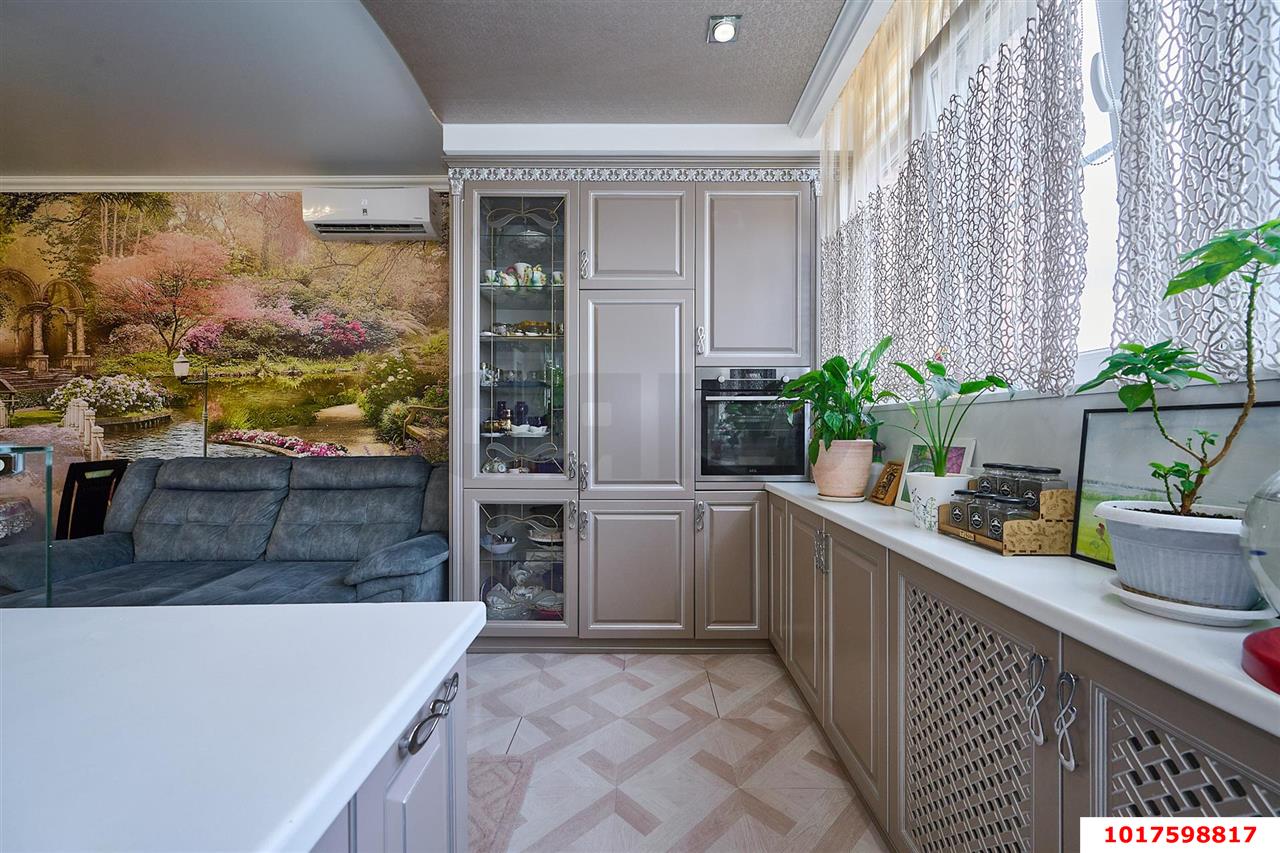 Фото №3: 2-комнатная квартира 75&nbsp;м², 13/19&nbsp;эт. - Краснодар, Западный внутригородской округ, мкр. Горгаз, ул. Николая Кондратенко, 6к2