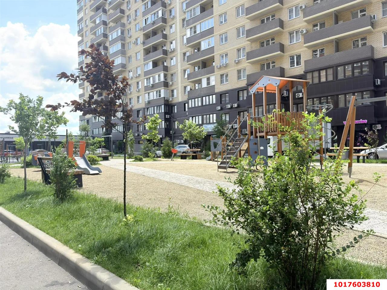 Фото №4: Торговое помещение 44&nbsp;м², 1/16&nbsp;эт. - Краснодар, Прикубанский внутригородской округ, мкр. жилой комплекс Ракурс, ул. имени Героя Ростовского, 8к6